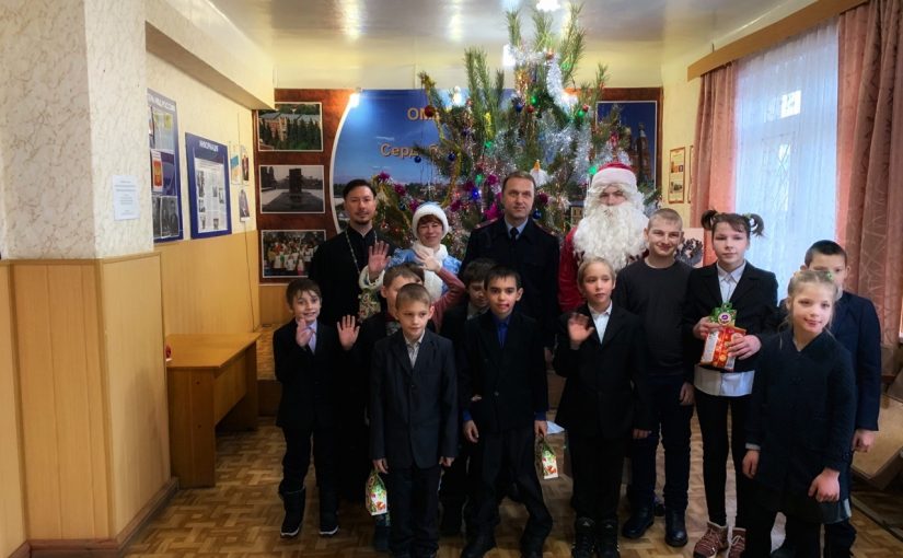 Иеромонах Вениамин (Гришинов) принял участие во Всероссийской акции «Полицейский Дед Мороз»