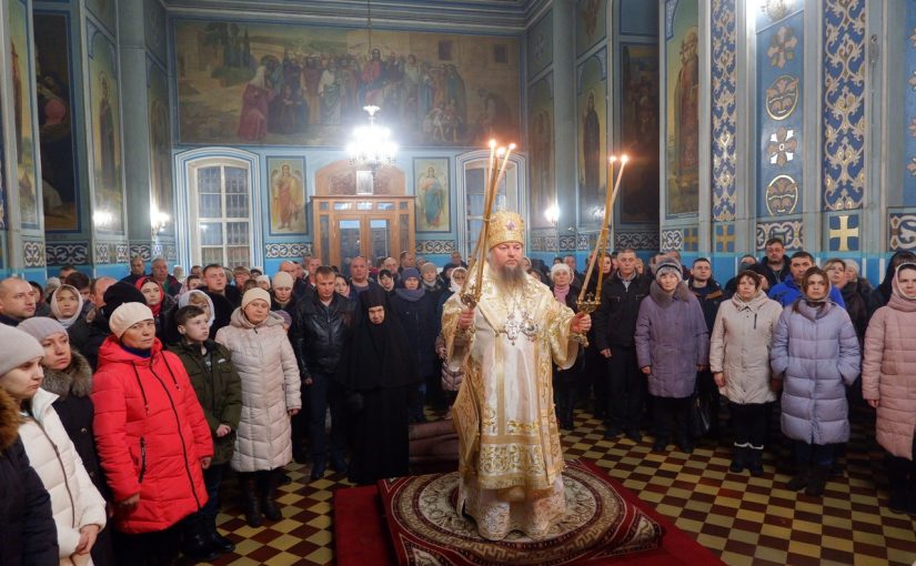 В праздник Рождества Христова епископ Митрофан совершил Божественную литургию в кафедральном соборе Сердобска