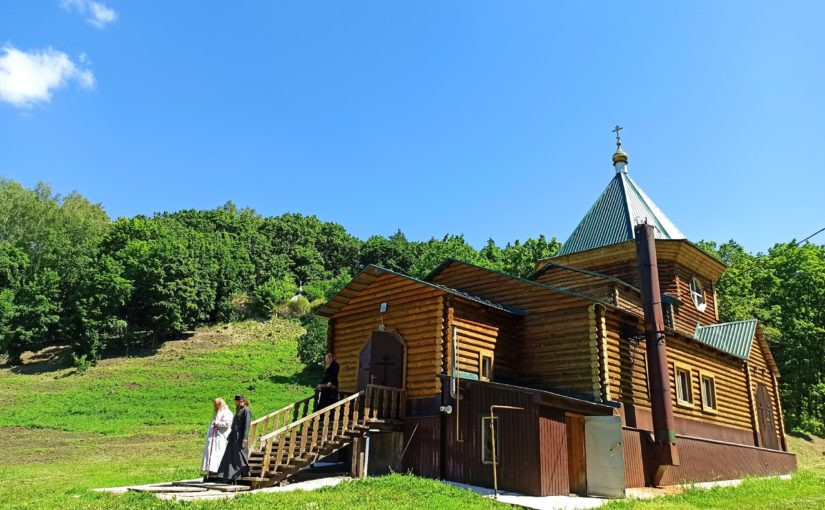 Епископ Митрофан посетил Наровчатское благочиние