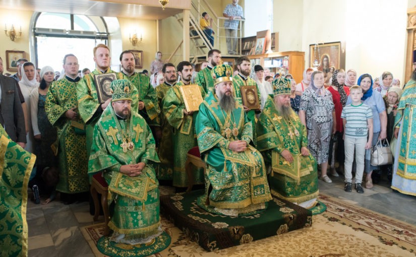 В день памяти Иоанна Оленевского в Сергиевском храме села Соловцовка состоялась праздничная Литургия