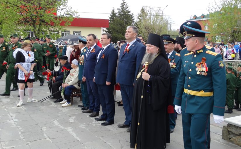 Епископ Митрофан принял участие в торжествах в честь Дня Победы