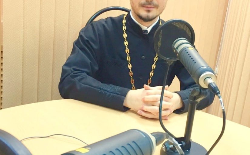 Иеромонах Вениамин (Гришинов) подвел итоги 2021 года Социальной работы в радиопрограмме  «Доброе слово»