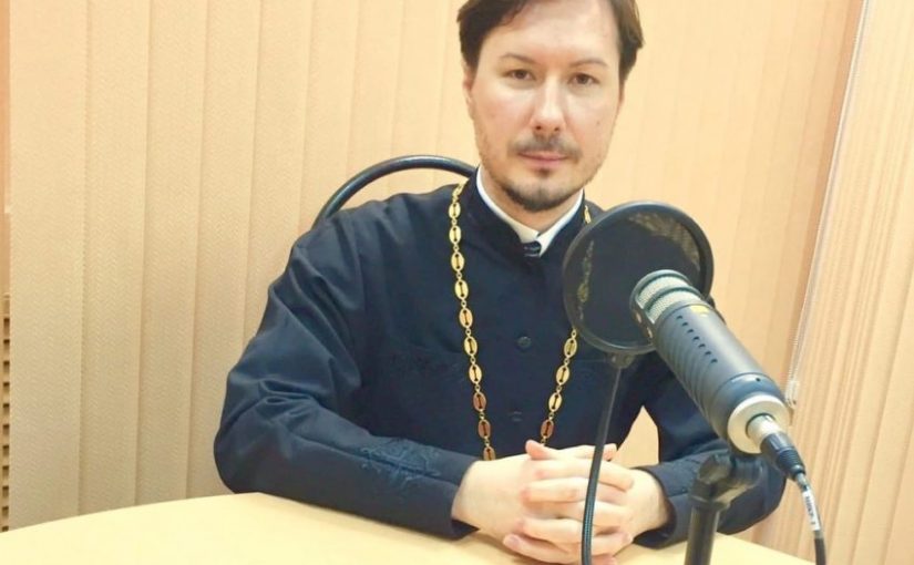 Иеромонах Вениамин (Гришинов) подвел итоги 2021 года Социальной работы в радиопрограмме  «Доброе слово»