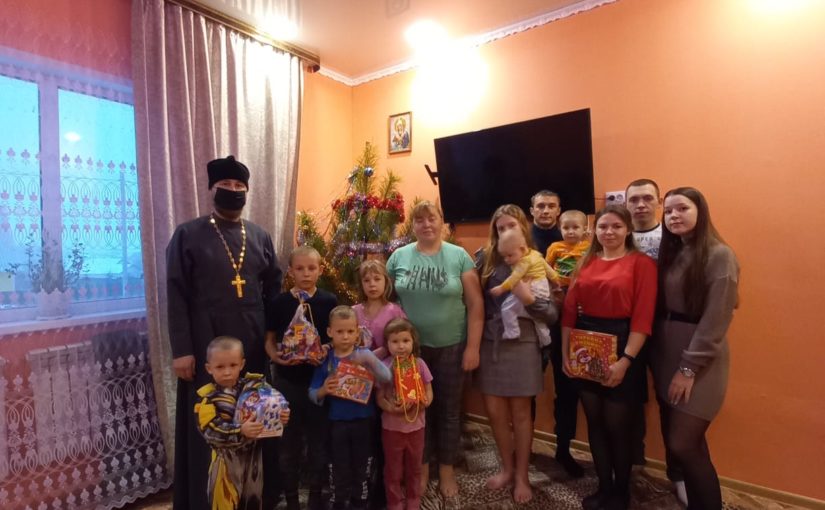 Иерей Сергий Третьяков поздравил жителей Вадинска с Рождеством