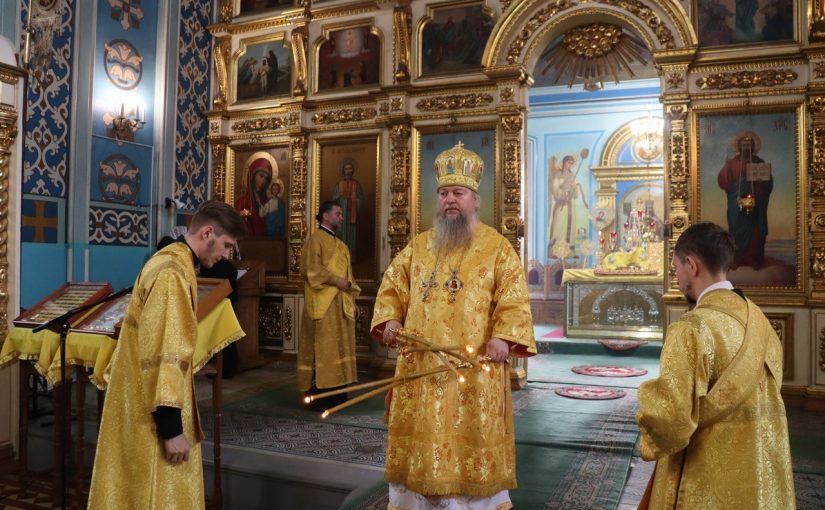 В Неделю Всех святых епископ Митрофан совершил Литургию в кафедральном соборе Архангела Михаила г.Сердобска
