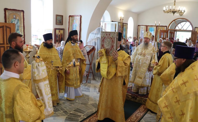 В день престольного праздника епископ Митрофан совершил Литургию в храме святого равноапостольного князя Владимира г. Сердобска
