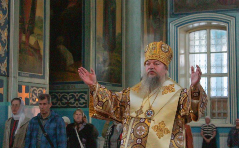 В Неделю 4-ю по Пятидесятнице епископ Митрофан совершил литургию в кафедральном соборе Архангела Михаила г.Сердобска
