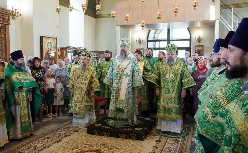В день памяти Иоанна Оленевского архипастыри совершили литургию в селе Соловцовка