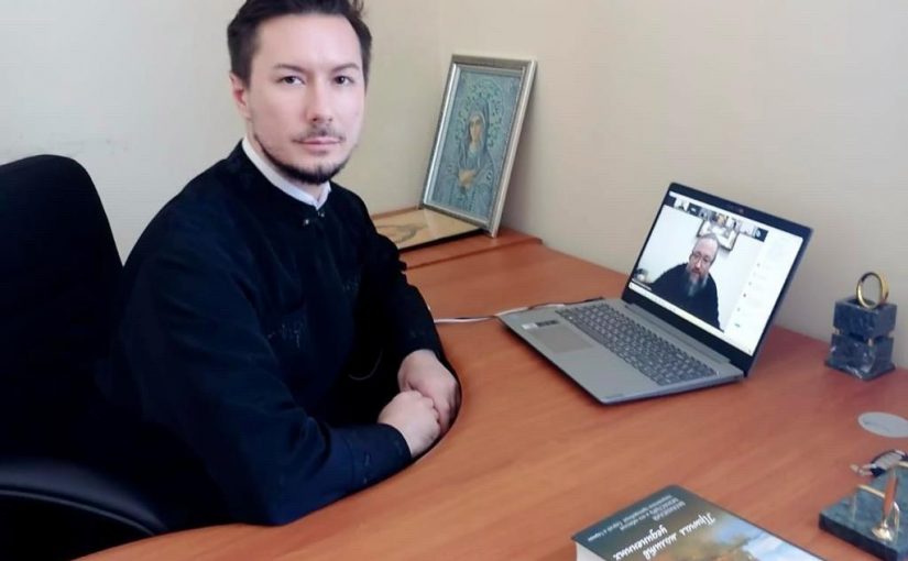 Иеромонах Вениамин (Гришинов) стал слушателем курсов по организации и координации добровольческой деятельности