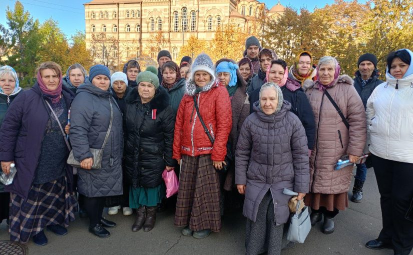 Паломническая поездка прихожан Земетчинского благочиния   по святым местам Северо-Запада России