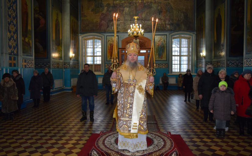В Неделю 36-ю по Пятидесятнице епископ Митрофан совершил Литургию в кафедральном соборе Архангела Михаила г.Сердобска