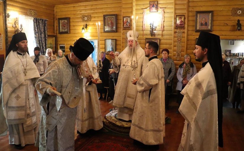 В Лазареву субботу епископ Митрофан совершил Литургию в храме святого преподобного Сергия Радонежского г.Сердобска