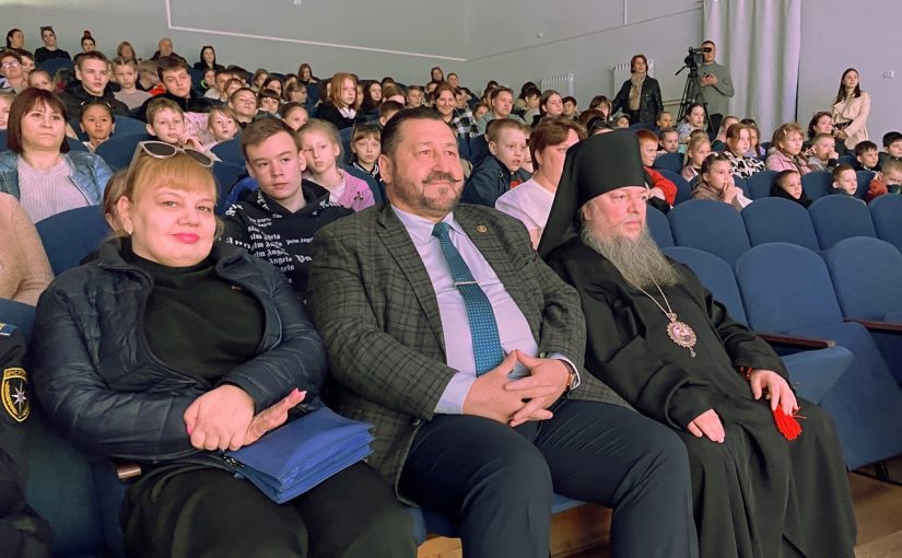 Епископ Митрофан посетил благотворительное мероприятие, организованное АНО «Фестивальный центр «Мечты Ассоль»  в городе Сердобске