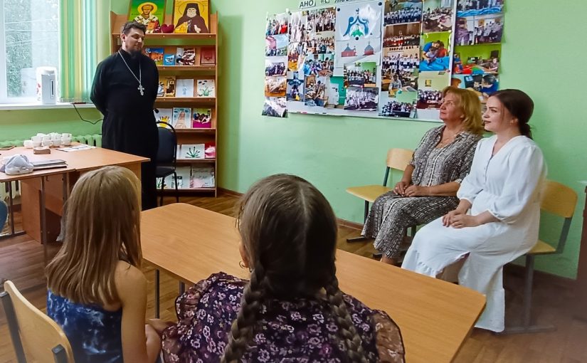 В Колышлее состоялась встреча с президентом Фонда социальной поддержки населения «Святое дело» г.Пензы Любовью Шубёнкиной