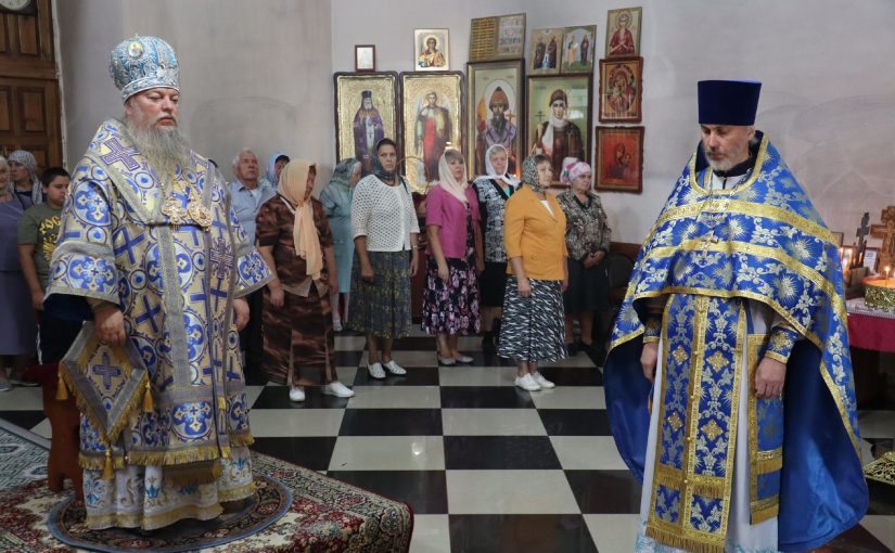 В Неделю 10-ю по Пятидесятнице епископ Митрофан совершил Литургию в церкви Казанской иконы Божией Матери с.Пригородное Сердобского района