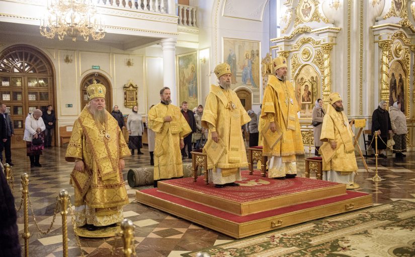 Епископ Митрофан принял участие в престольном празднике кафедрального собора святого праведного воина Феодора Ушакова