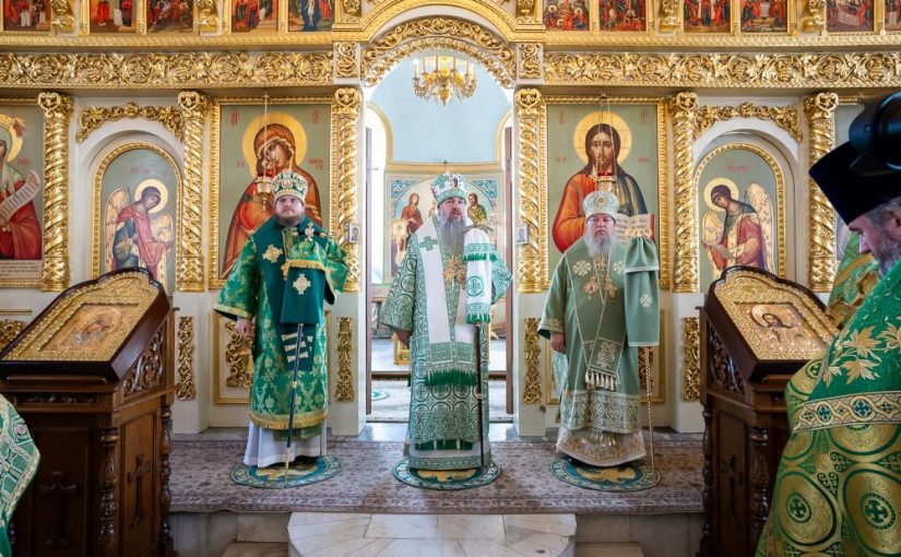 В день памяти Иоанна Оленевского митрополит Серафим возглавил литургию в селе Соловцовка