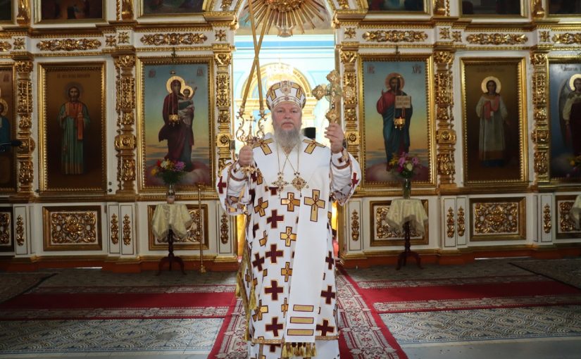 В Неделю 8-ю по Пятидесятнице епископ Митрофан совершил Литургию в кафедральном соборе Архангела Михаила г.Сердобска