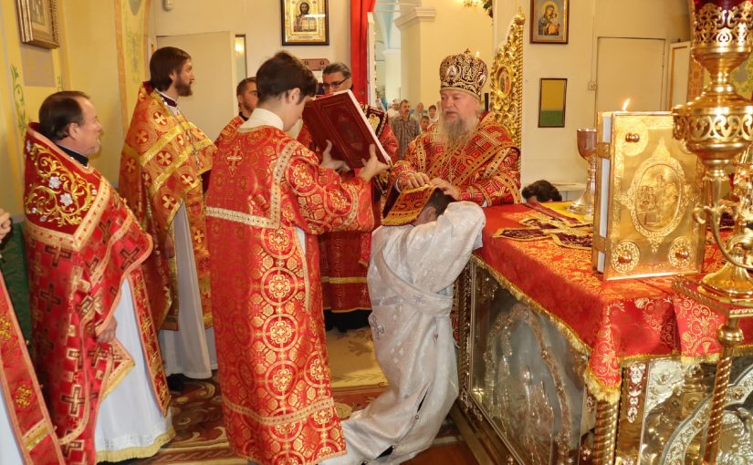 В день памяти вмч. и целителя Пантелеимона епископ Митрофан совершил Литургию в Никольском храме с.Поим Белинского района