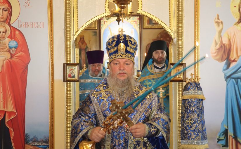 В Неделю 12-ю по Пятидесятнице епископ Митрофан совершил Литургию в молитвенном доме Архистратига Михаила р.п.Беково