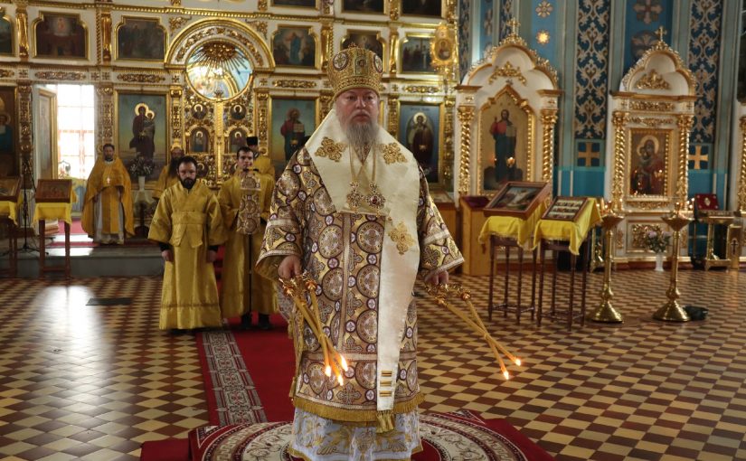 В Неделю 17-ю по Пятидесятнице епископ Митрофан совершил Литургию в кафедральном соборе Архангела Михаила г.Сердобска