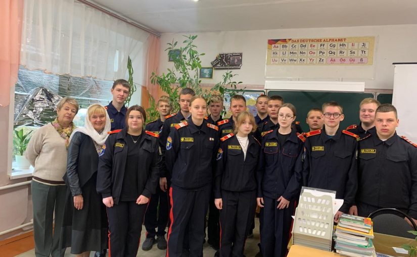 В преддверии дня памяти прп.Сергия, игумена Радонежского, для кадет МОУ СОШ п.Родниковский Колышлейского района состоялась беседа о житии «всея России чудотворца»