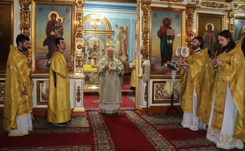 В Неделю 17-ю по Пятидесятнице епископ Митрофан совершил Литургию в кафедральном соборе Архангела Михаила г.Сердобска