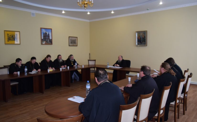 В здании Духовно-просветительского центра г.Сердобска состоялось Собрание  благочинных Сердобской епархии