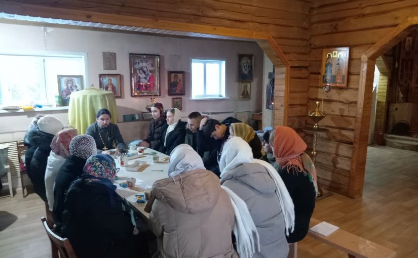 Протоиерей Артемий Гуменюк провел беседу с обучающимися МБОУ многопрофильный лицей с.Малая Сердоба в храме свт. Николая Чудотворца