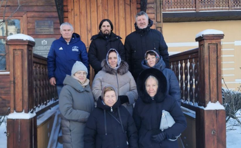 Земетченцы совершили паломничество в Свято-Успенский Вышенский женский монастырь